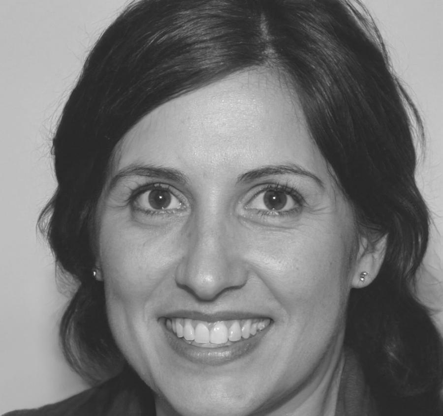 Retrato profesional de Remedios Castellanos